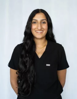 Simi Kaur, Nurse Injector (RN) From Honey Glow Health